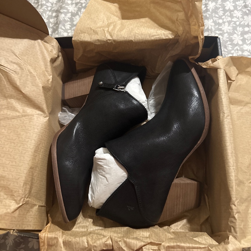 Frye Reed Shootie Size 11M - Picture 3 of 6